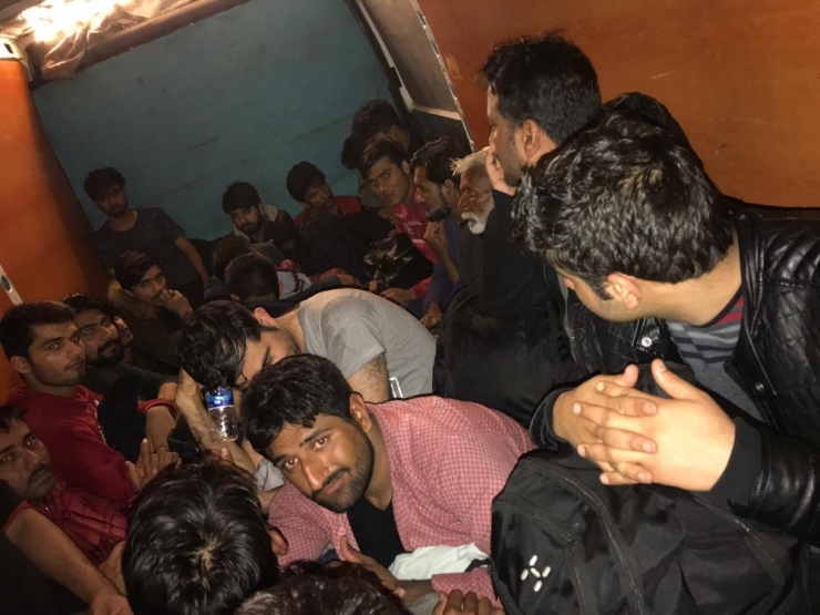 Tekirdağ’da 27 Kaçak Göçmen Yakalandı