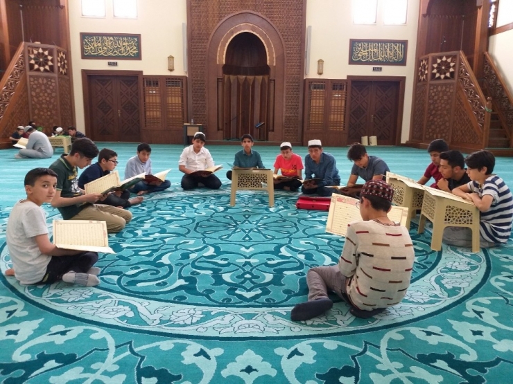 Nuri Çomu Vakfı’ndan Ramazan Boyunca İftar Ve Etkinlik