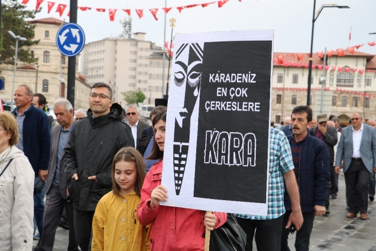 Sivas’ta ’Çerkez Sürgünü’ Protesto Edildi