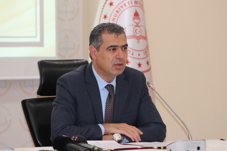 Öğretmen Yetiştirme Ve Geliştirme Genel Müdürü Adnan Boyacı, “2023 Vizyon Belgesi, Türkiye’de Dip Dalgası Oluşturabilecek Bir Reform Hareketi”
