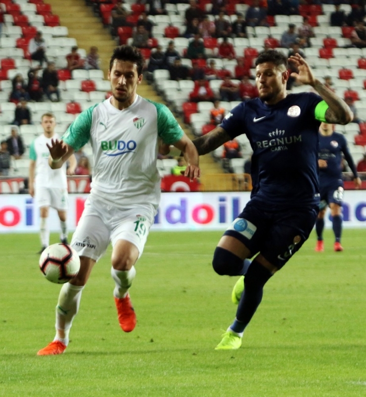 Antalyaspor, Diego İle 2 Yıllık Sözleşme Uzattı