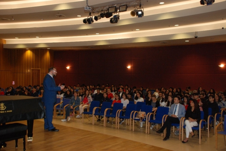 Prof. Dr. Hasan Türkez, Bilkent Okulları’nda Konferans Verdi