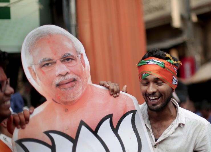Hindistan Başbakanı Modi Zaferini İlan Etti