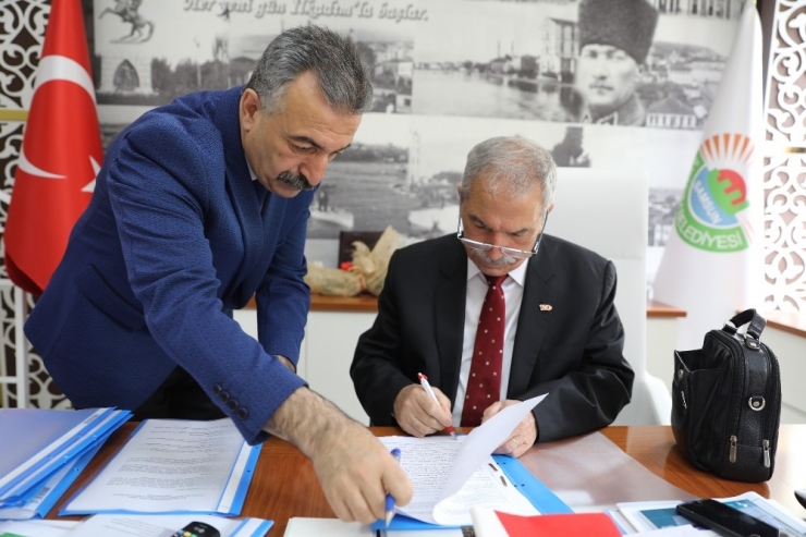 Başkan Demirtaş ‘Sosyal Denge Sözleşmesi’ni İmzaladı