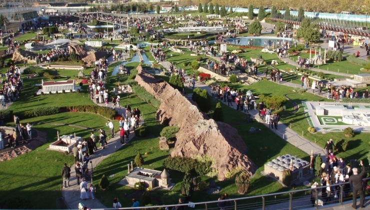 İbb’nin Müzelerini 5 Ayda Yaklaşık 1 Milyon 400 Bin Kişi Ziyaret Etti