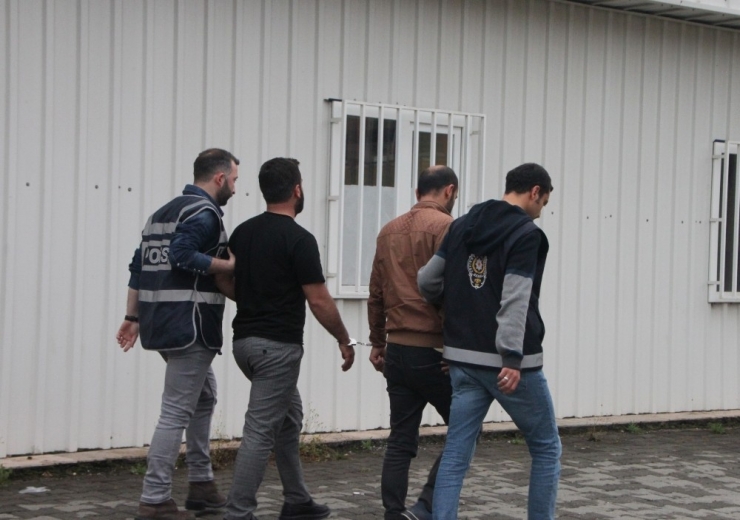 Hakkari’den İstanbul’a Uyuşturucu Getiren Alçı Ustaları Tutuklandı