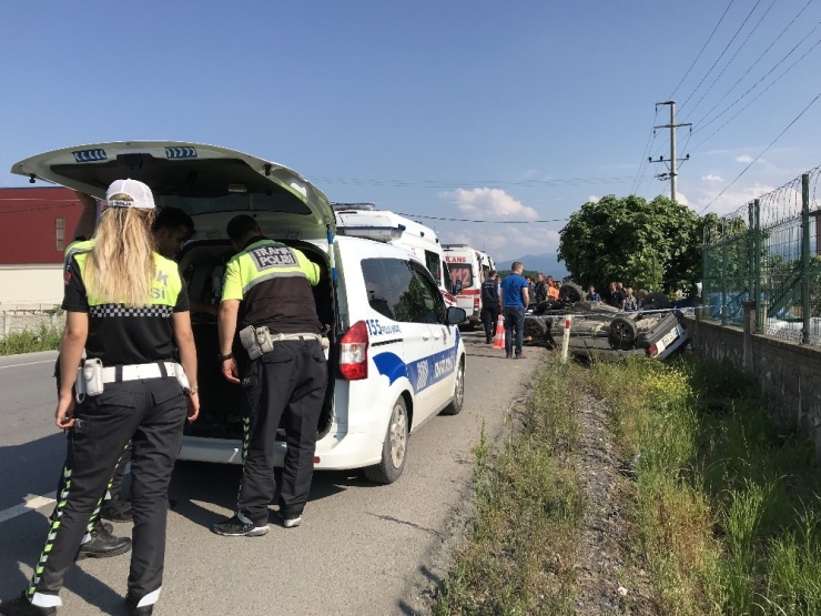 Sakarya’da Trafik Kazası: 6 Yaralı