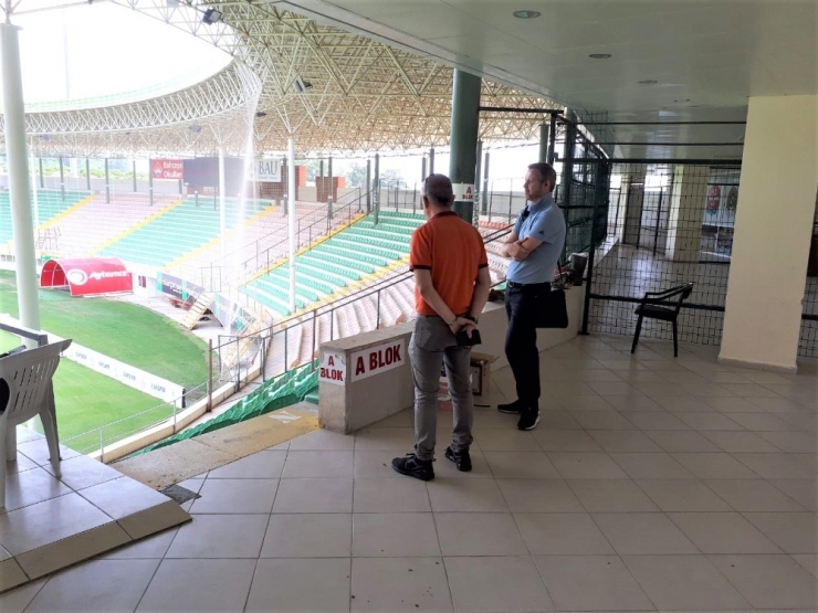 Uefa Yetkilileri Alanya Bahçeşehir Okulları Stadyumunu Denetledi