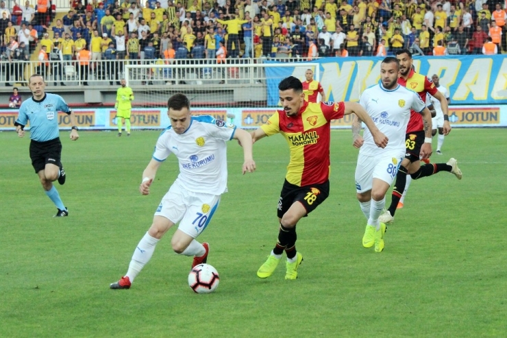 Spor Toto Süper Lig: Göztepe: 1 - Mke Ankaragücü: 0 (Maç Devam Ediyor)