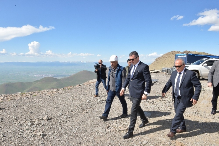 Avrupa’nın En Büyük Çaplı Teleskobu Erzurum’da İnşa Ediliyor