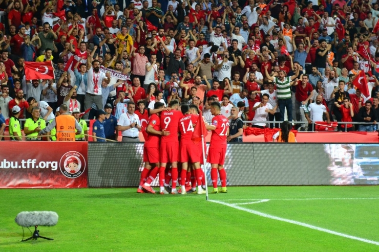 2020 Uefa Avrupa Futbol Şampiyonası Elemeleri: Türkiye: 2 - Fransa: 0 (İlk Yarı)