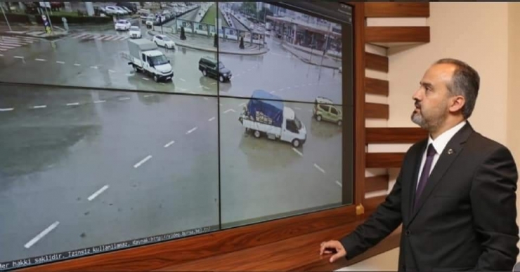 Bursa’da Yapılan Düzenlemelerle Trafik Sıkışıklığı Azaldı