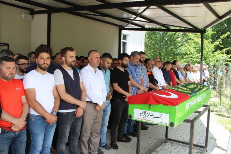 Genç Öğretmen Son Yolculuğuna Uğurlandı