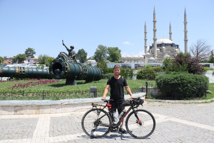 Bisikletli Seyyah 8 Günde İzmir’den Edirne’ye Geldi