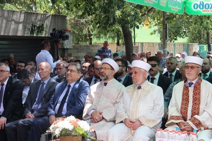 Diyanet İşleri Başkanı Erbaş, Hasköy Eski Cami’nin Açılışını Yaptı