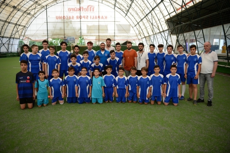 Ümit Karan, Sakarya’da Futbol Eğitimi Veriyor