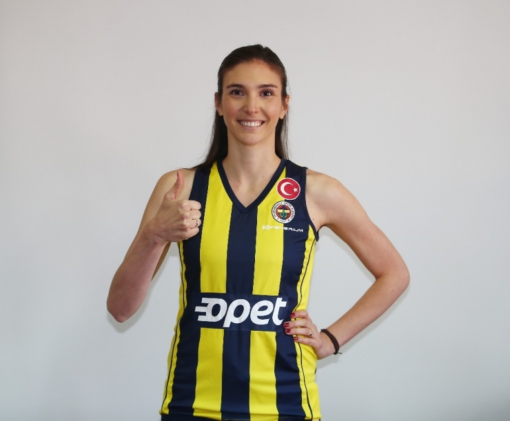 Fenerbahçe Opet 4 Transferi Birden Açıkladı