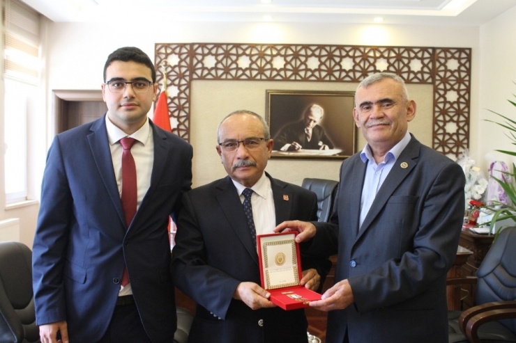Kıbrıs Gazilerine Madalya Tevcih Edildi