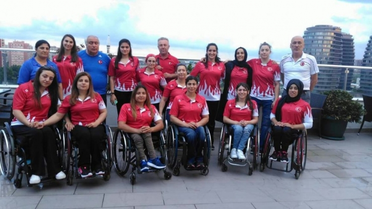 Denizli’deki Tekerlekli Sandalyeli Sporculara Milli Davet