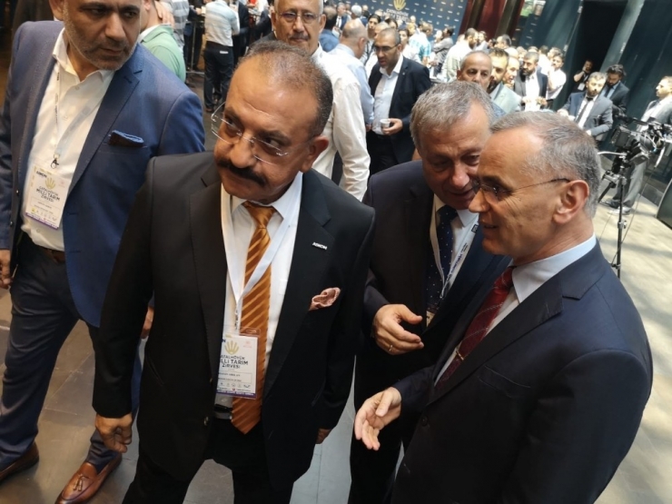 Arslan: "Türk Tarımı Dünya Piyasaları İle Rekabet Edebilir Düzeyde"