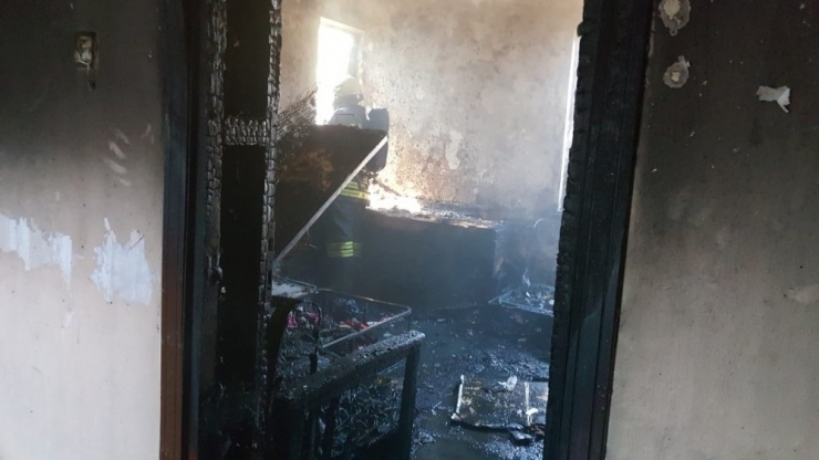 Yabancı Uyruklu Ailenin Kaldığı Evde Yangın Çıktı