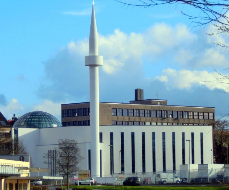 Almanya’da Bir Meydana ‘Cami Meydanı’ Adı Verildi