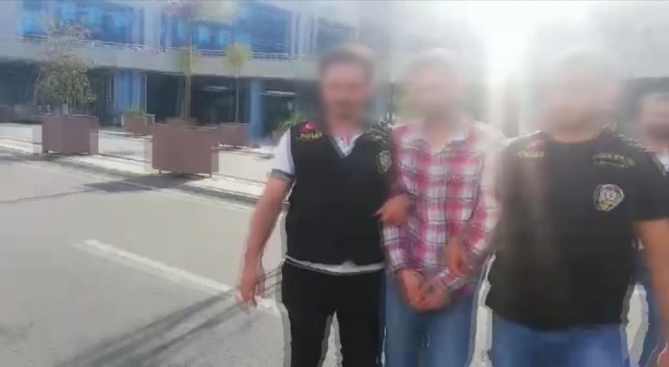 Ümraniye’de Uyuşturucu Satıcıları Polis Tarafından Yakalandı