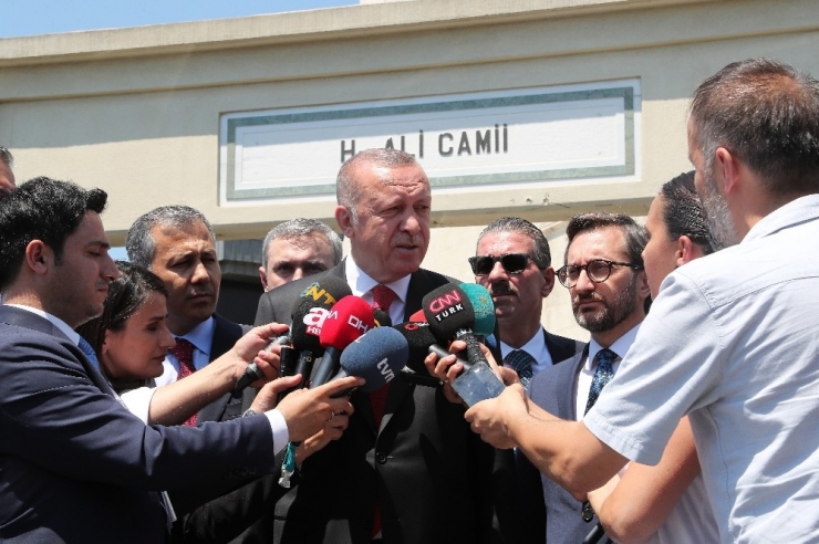Cumhurbaşkanı Erdoğan: “Aracın İçerisinde Bomba Olduğu Belli”
