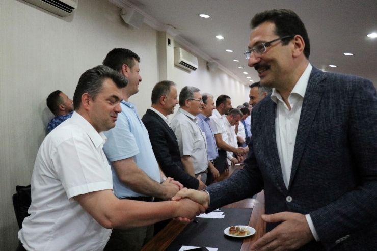 Ak Parti Genel Başkan Yardımcısı Yavuz Sakarya’da Belediye Başkanlarıyla Buluştu