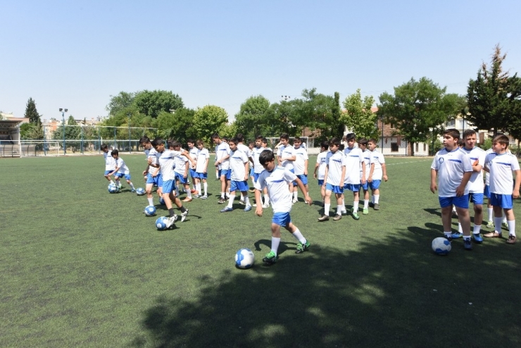 Şahinbey Yaz Spor Okullarına Yoğun İlgi