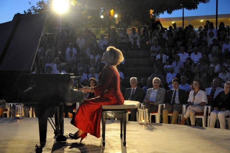 Klasik Müzik Festivali Gülsin Onay’la Başladı