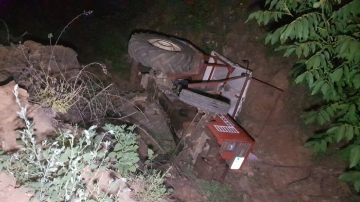 Nazilli’de Traktörün Altında Kalan Baba İle Kızı Hayatını Kaybetti