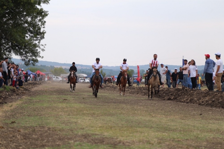 Rahvan Atları ‘15 Temmuz’ İçin Yarıştı