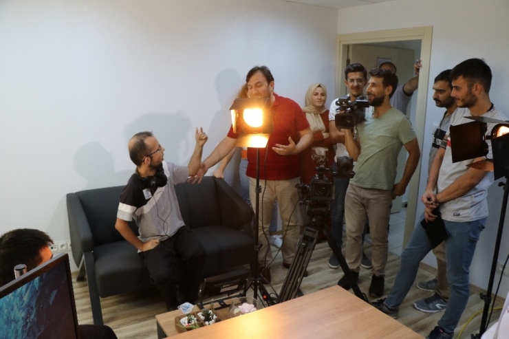 Ahmet Can’ın Yönetmenlik Hayalini Öğretmenleri Gerçekleştirdi