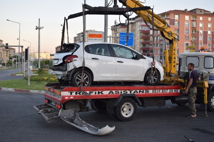 Malatya’da Trafik Kazası: 1’i Ağır 2 Yaralı