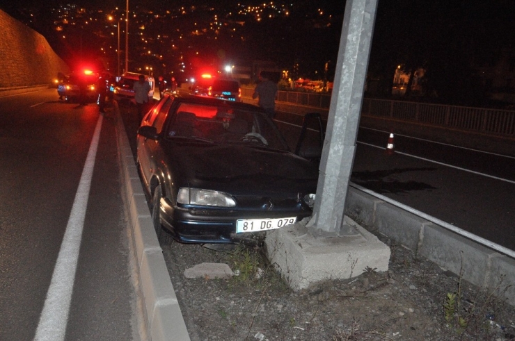 Alkollü Sürücüyü Kovalayan Polis Aracı Kaza Yaptı: 2’si Polis, 3 Kişi Yaralandı
