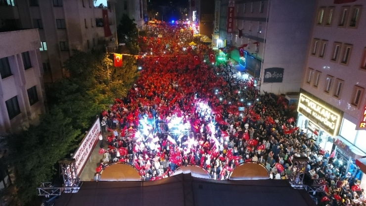 Nevşehir’de On Binler Diriliş Meydanı’nda Buluştu