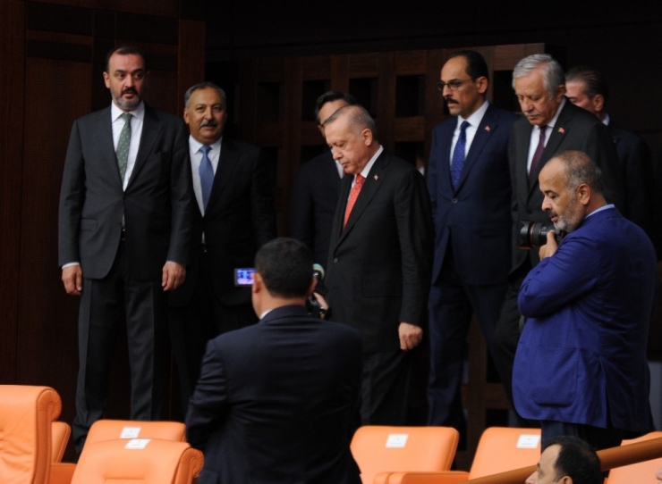 Cumhurbaşkanı Erdoğan, Tbmm’de 15 Temmuz Özel Oturumuna Katıldı