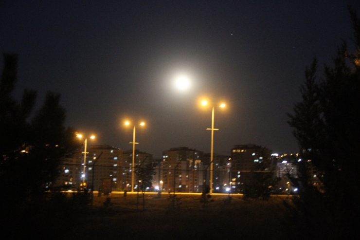 "Parçalı Ay Tutulması" Kayseri’den Gözlemlendi