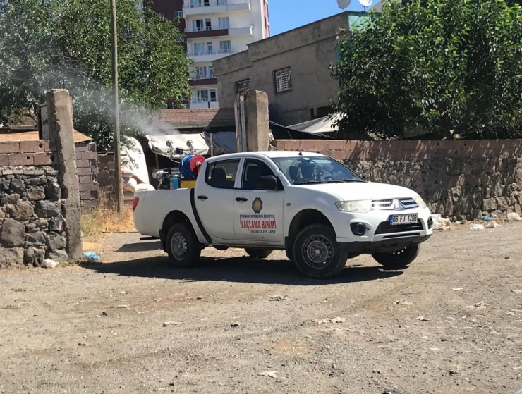 Diyarbakır’da İlaçlama Çalışmaları Aralıksız Sürüyor
