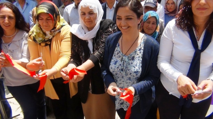 Erciş Belediyesi Kadın Yaşam Merkezi Hizmete Açıldı