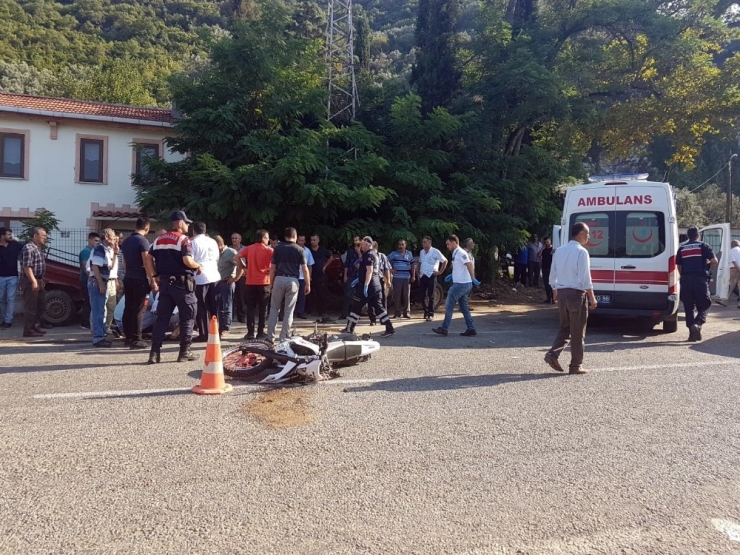 Bursa’da Otomobil İle Motosiklet Çarpıştı: 2 Yaralı