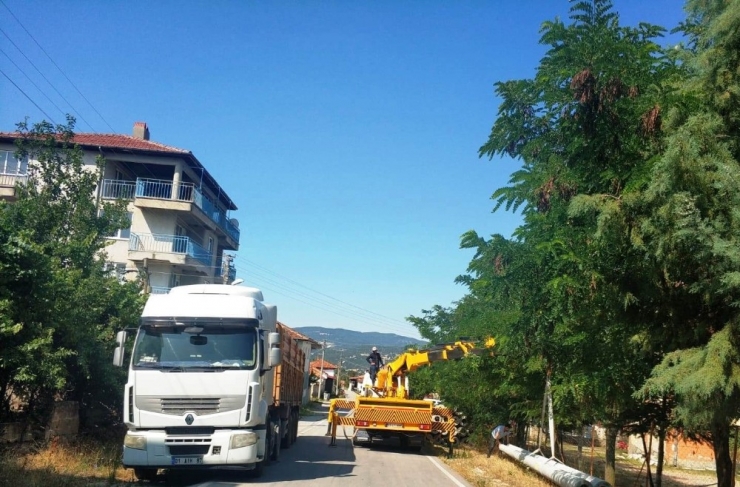 Hisarcık’ta Köy Enerji Nakil Hatlarında Yenileme Çalışması