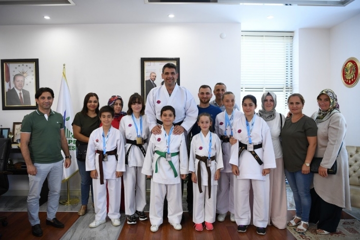 Başkan Kocaman Minik Karatecileri Misafir Etti