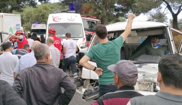 Edremit’te Kaza: 2 Yaralı