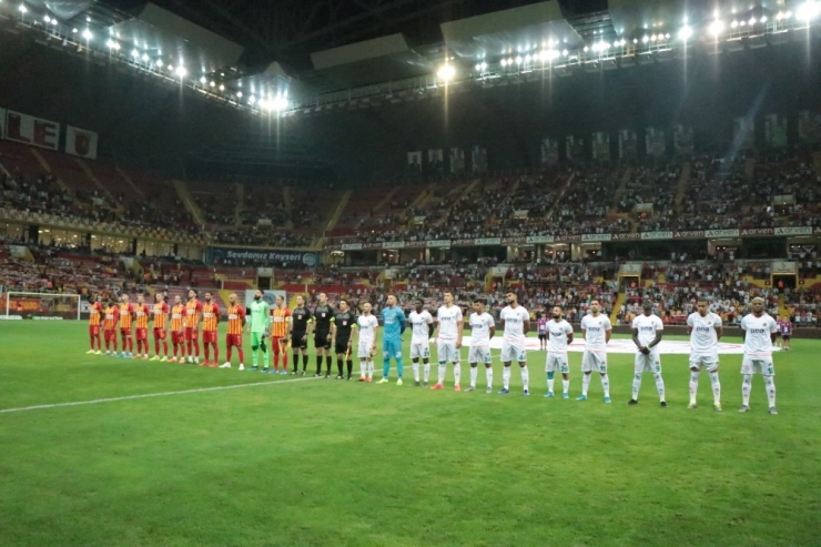 Spor Toto Süper Lig: İstikbal Mobilya Kayserispor: 0 - Alanyaspor: 0 (İlk Yarı)