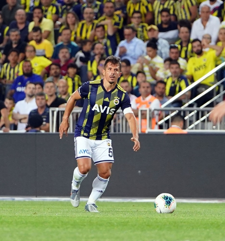 Emre Belözoğlu: "Fenerbahçe’nin Tek Hedefi Şampiyonluktur"