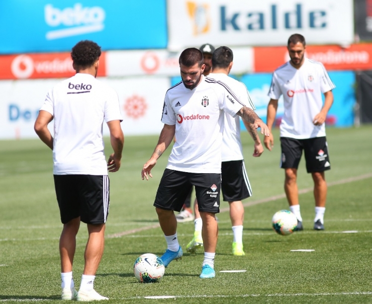 Beşiktaş, Göztepe Hazırlıklarını Sürdürdü