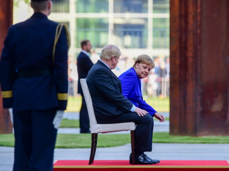 Boris Johnson Başbakan Olarak İlk Ziyaretini Almanya’ya Yaptı