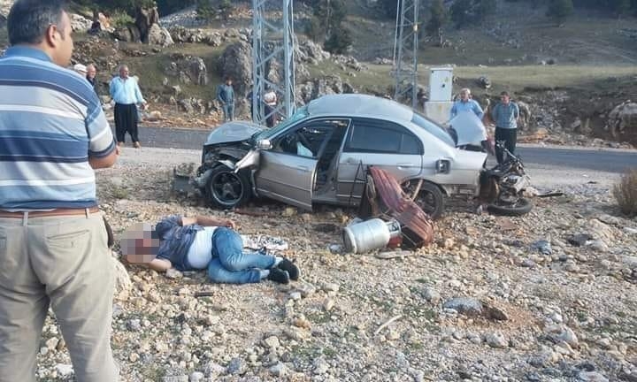 Kozan’da Otomobil İle Motosiklet Çarpıştı: 1 Ölü, 1 Yaralı